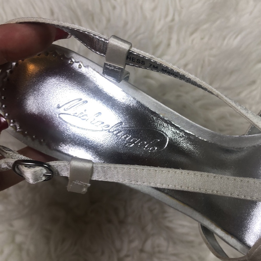 NEW Michaelangelo White Satin Wedding Heels - Picture 4 of 7